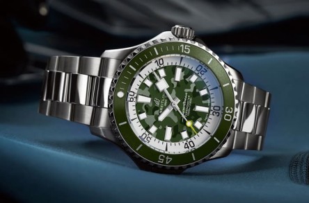 百年靈Superocean超級海洋系列色彩創意連發 彩虹時標、迷彩面盤新作同步登場