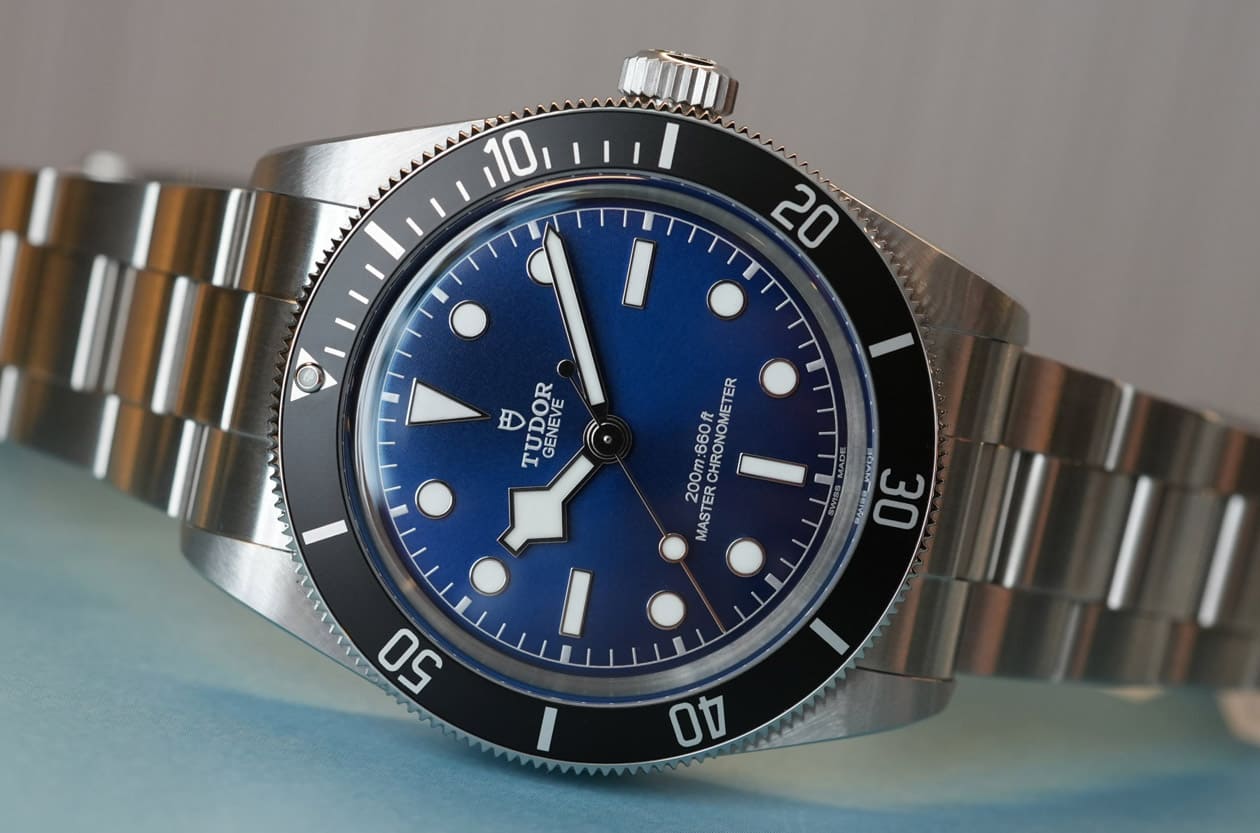 帝舵黑马Black Bay 68实力解析 43mm大尺寸潜水表揉合T-fit快调与大师天文台机芯