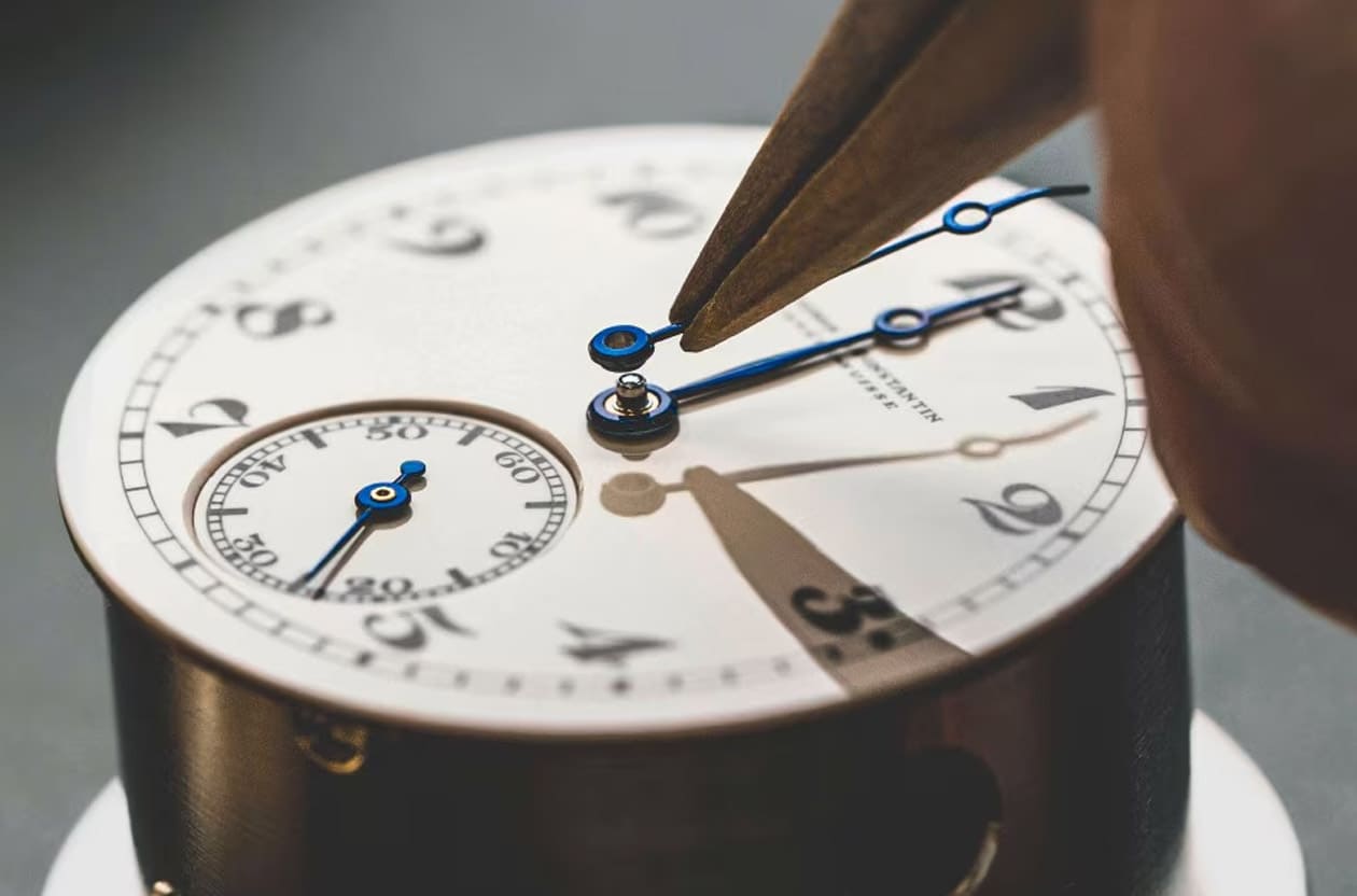 瑞士名表泡沫破裂？2025最新报告出炉 后疫情时代首见「就业负成长」