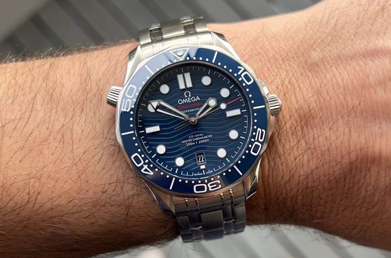 买手表别只看表径！揭开「垂直密码」：上下表耳间距比单看尺寸更重要？